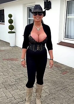 Carla Lagerfeld